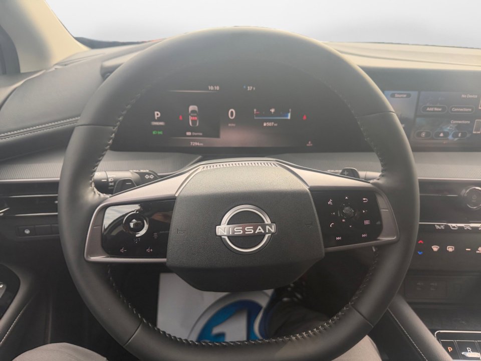 Used 2025 Nissan Murano SV image 13