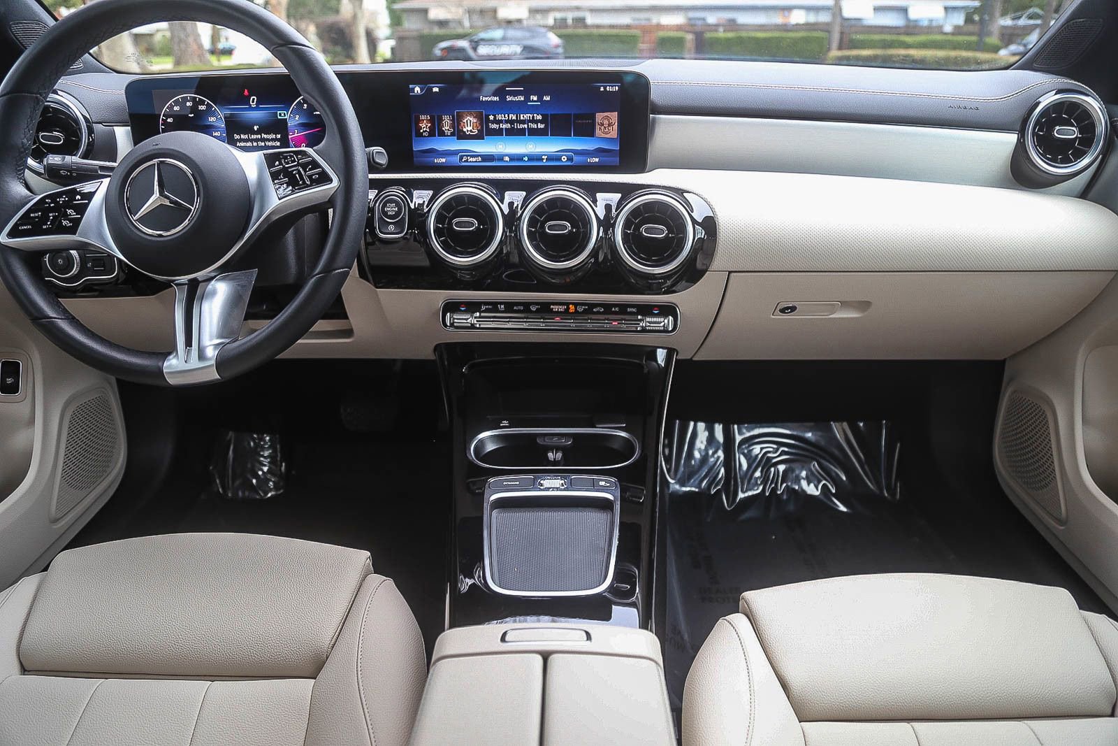 Certified 2025 Mercedes-Benz CLA 250 image 11