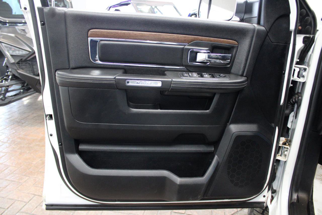 Used 2014 RAM 3500 Laramie w/ Convenience Group image 16