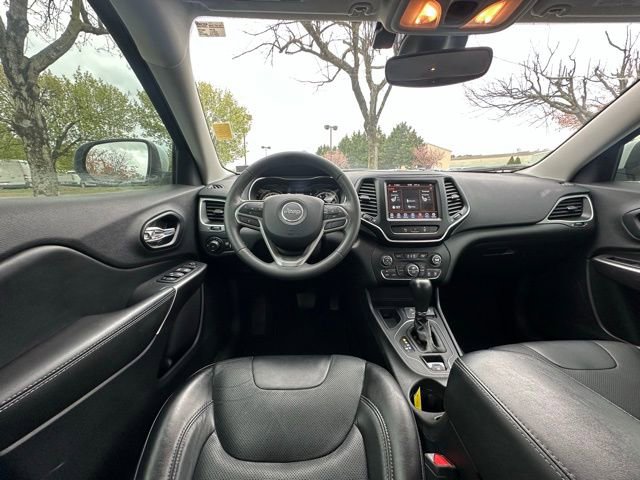 Used 2021 Jeep Cherokee Latitude Lux w/ Comfort/Convenience Group image 16