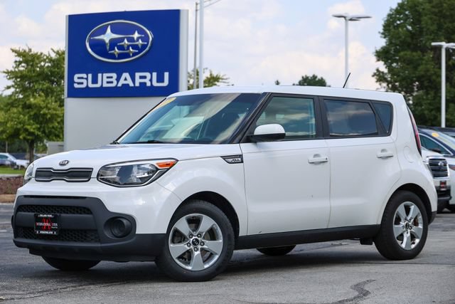 Used 2017 Kia Soul w/ Convenience Package FWD image 2