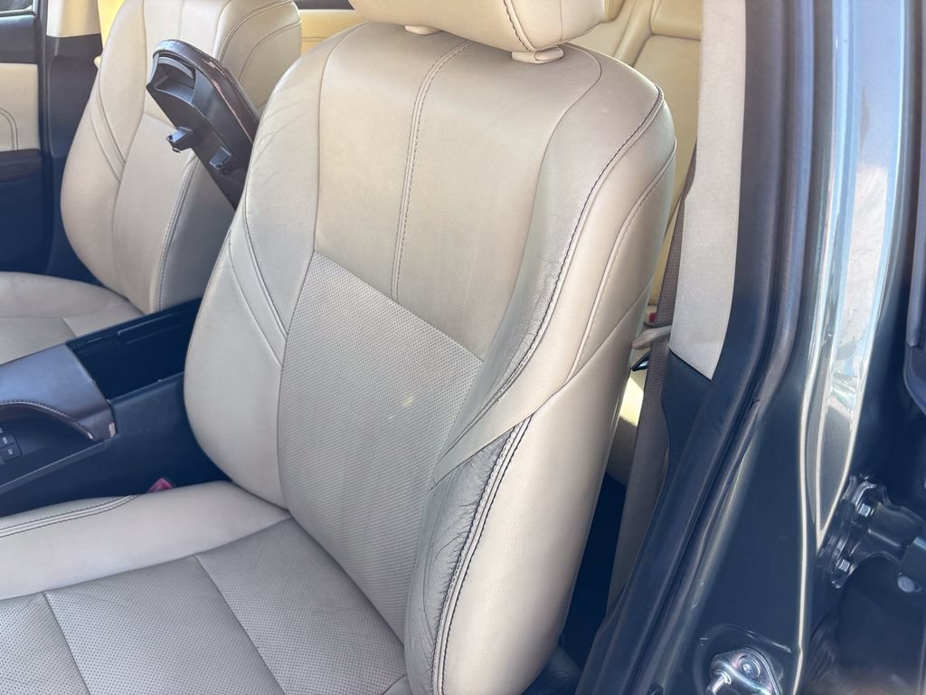 Used 2013 Toyota Avalon Limited FWD image 21