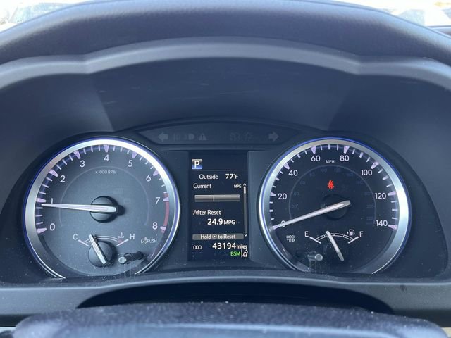 Used 2019 Toyota Highlander XLE AWD/4WD image 37