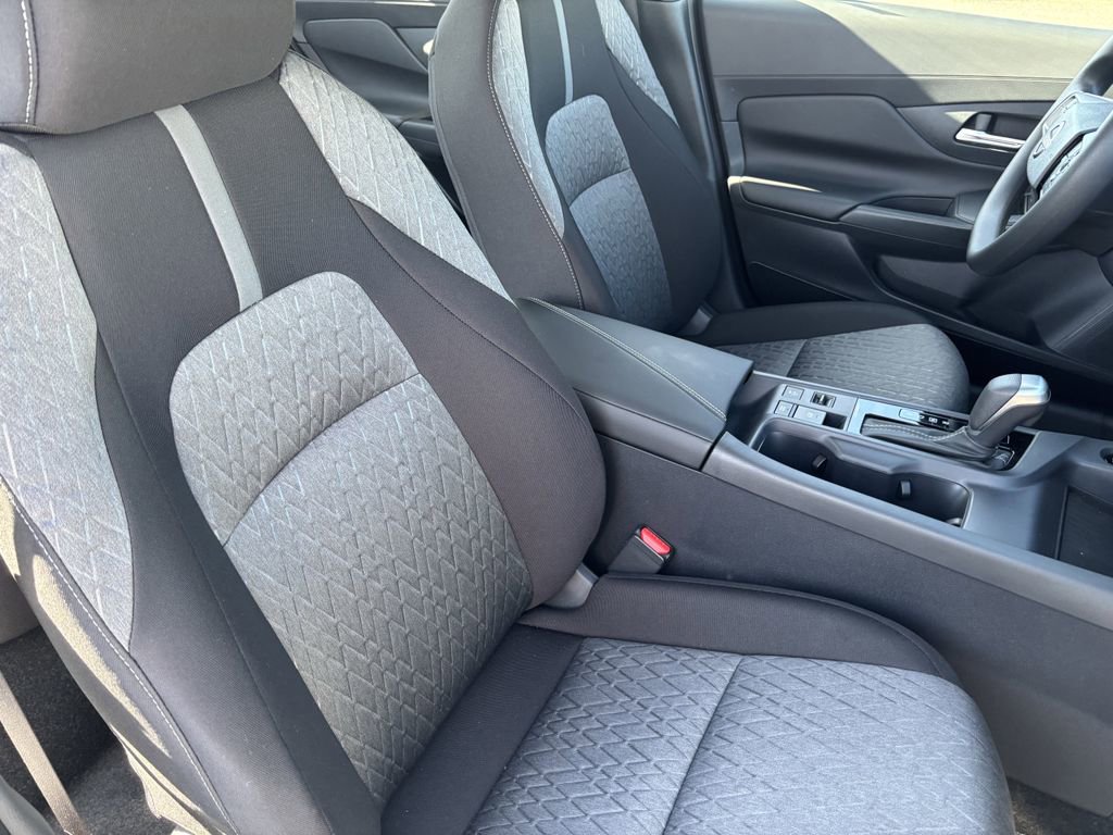 New 2026 Nissan Sentra SV w/ Floor Mat Package FWD image 8