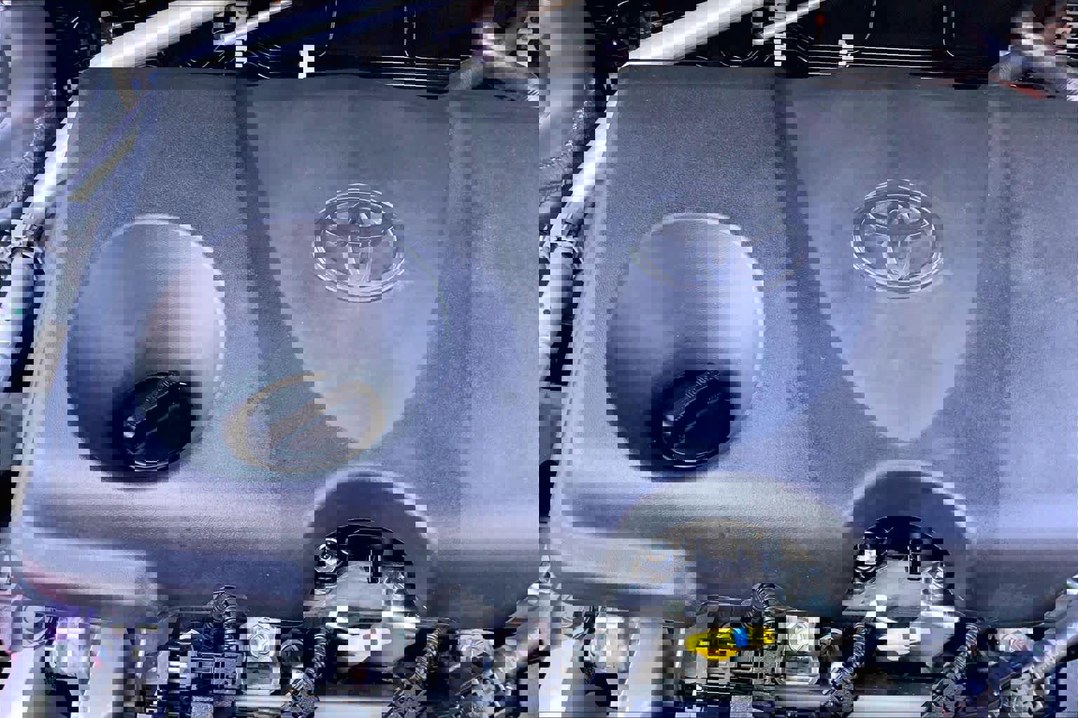 Used 2025 Toyota RAV4 XLE image 30