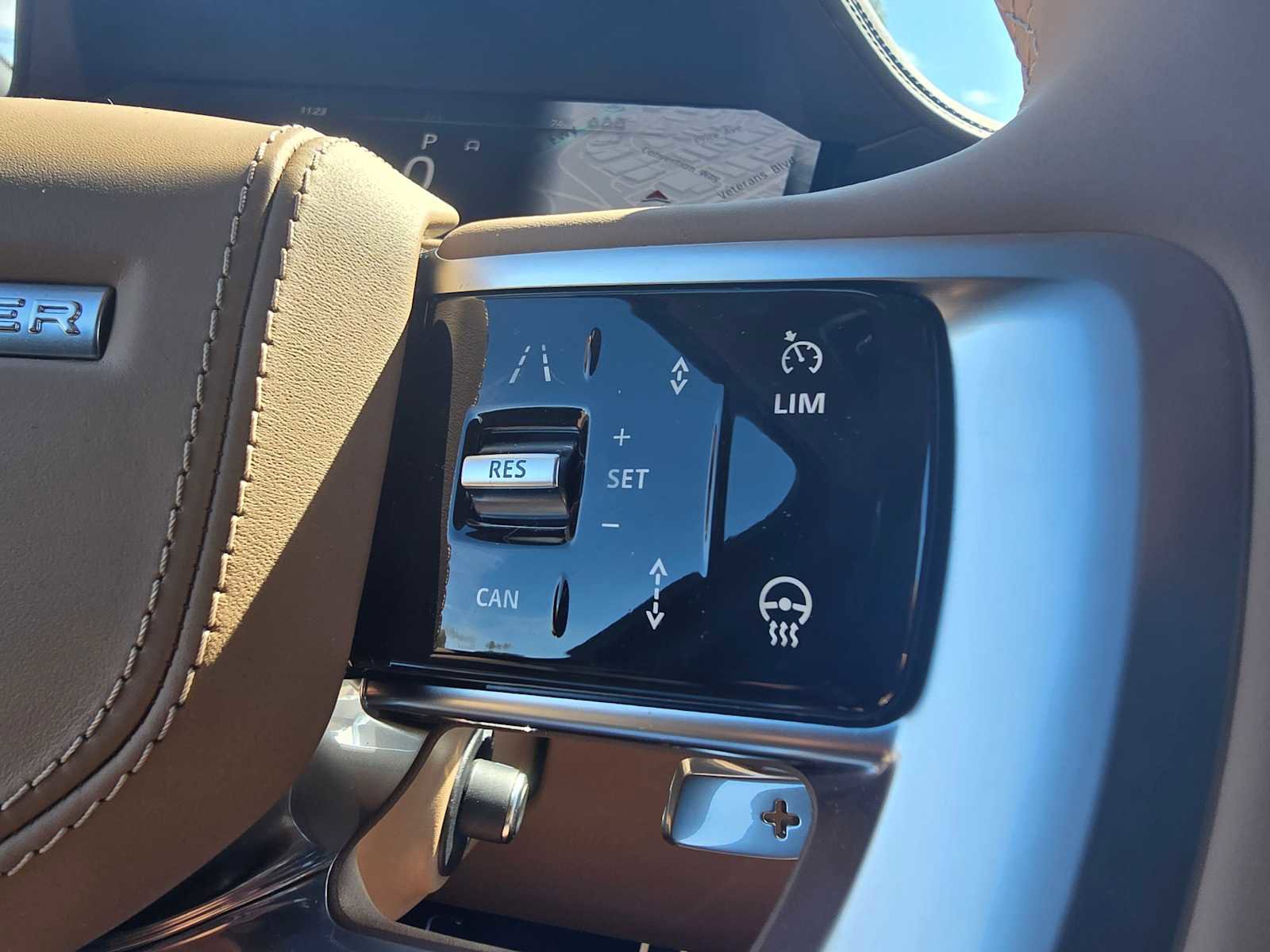 New 2025 Land Rover Range Rover Autobiography image 32