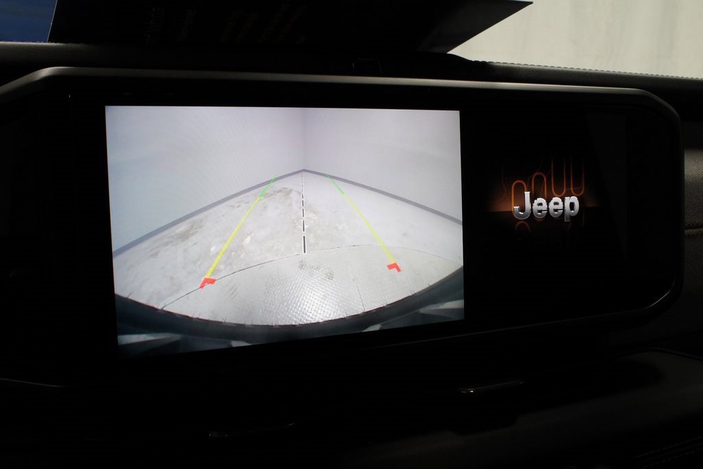 Used 2024 Jeep Wrangler Sahara image 3