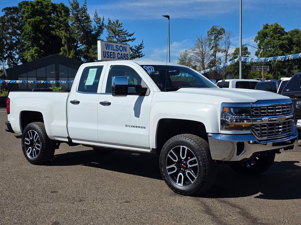 Used 2017 Chevrolet Silverado 1500 W/T w/ Trailering Package AWD/4WD image 29