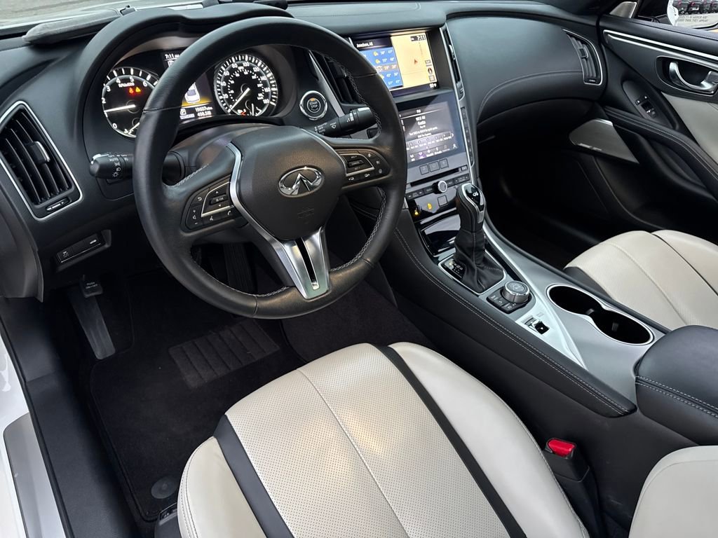 Used 2022 INFINITI Q60 3.0t Luxe w/ Essential Package image 16