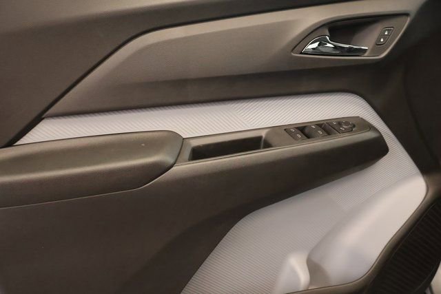 New 2027 Chevrolet Bolt LT w/ Comfort Package image 9