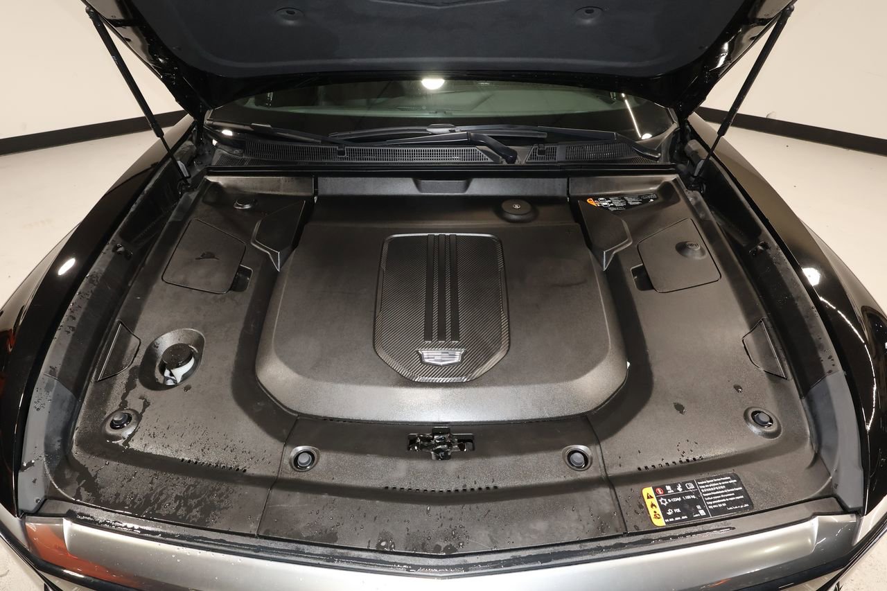 Certified 2024 Cadillac Lyriq Luxury w/ LPO, Floor Liner Package image 32