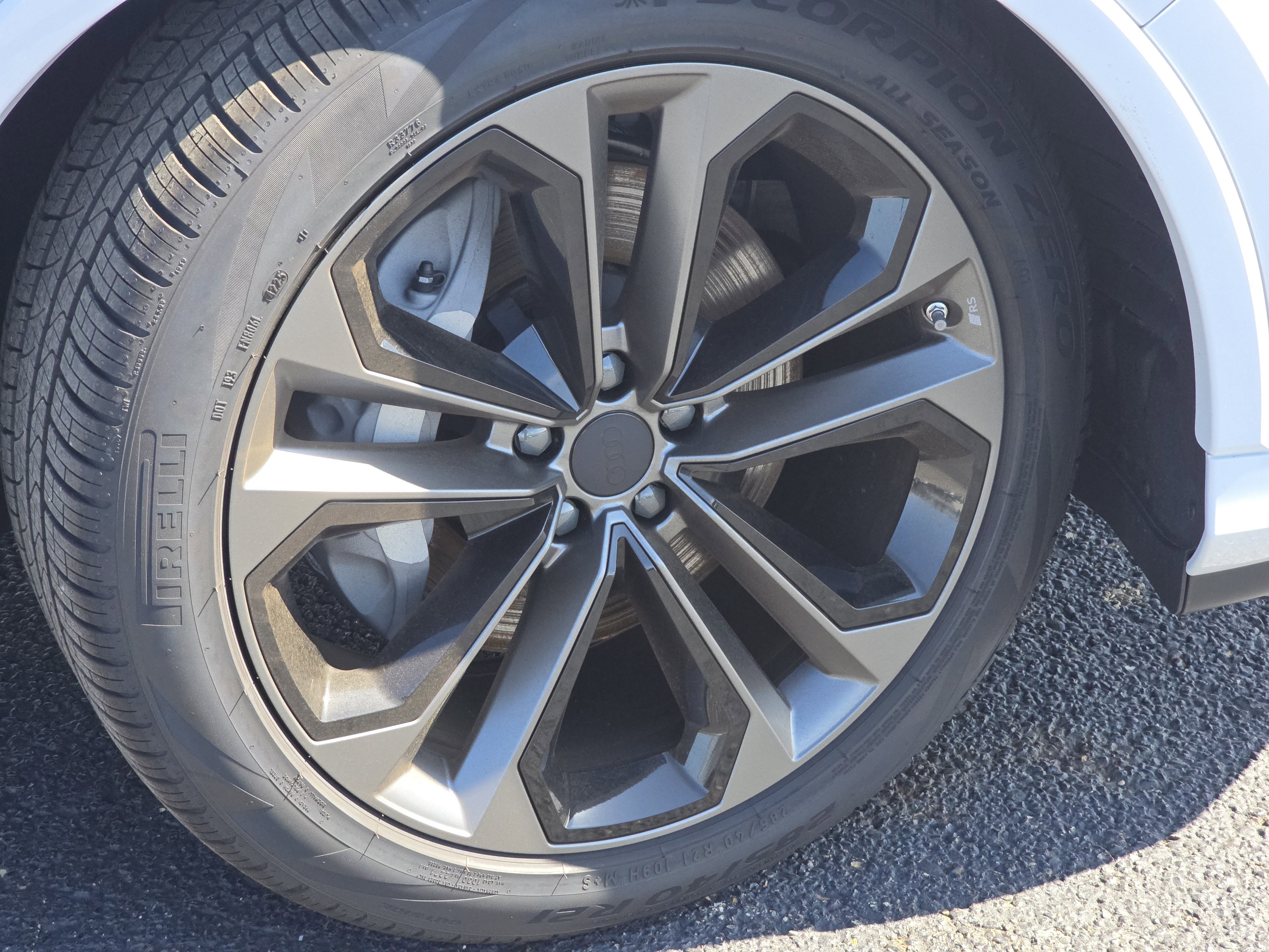 New 2026 Audi Q7 3.0T Premium Plus image 14