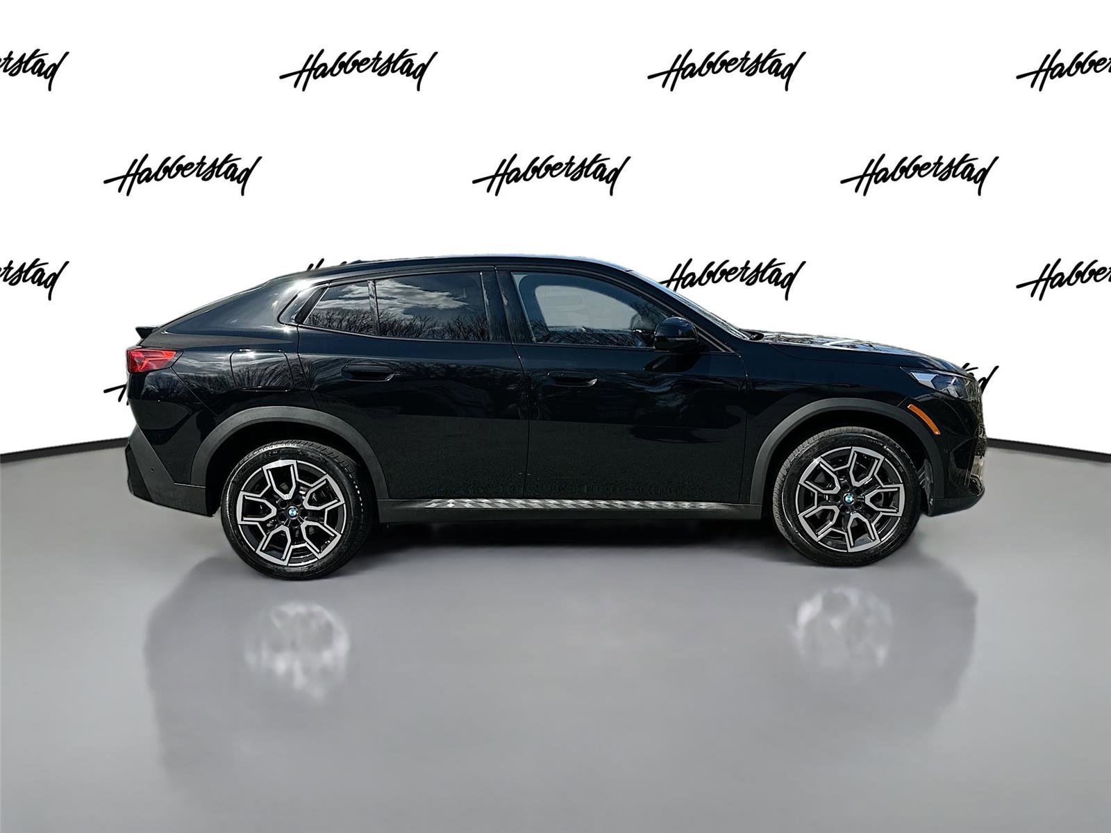 Certified 2024 BMW X2 xDrive28i w/ Convenience Package image 4