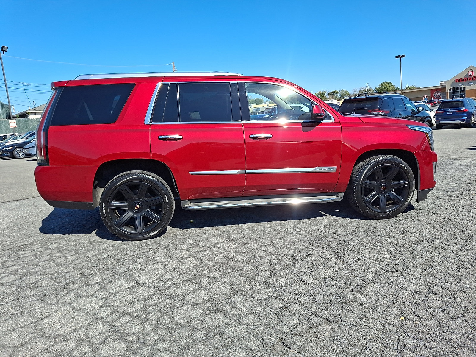 Used 2015 Cadillac Escalade Luxury RWD image 7