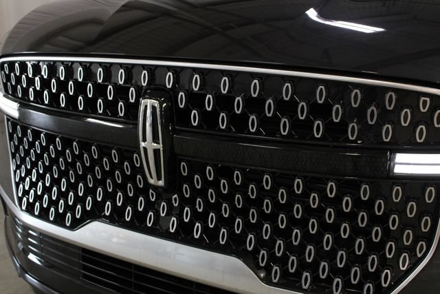 New 2026 Lincoln Navigator Reserve AWD/4WD image 32