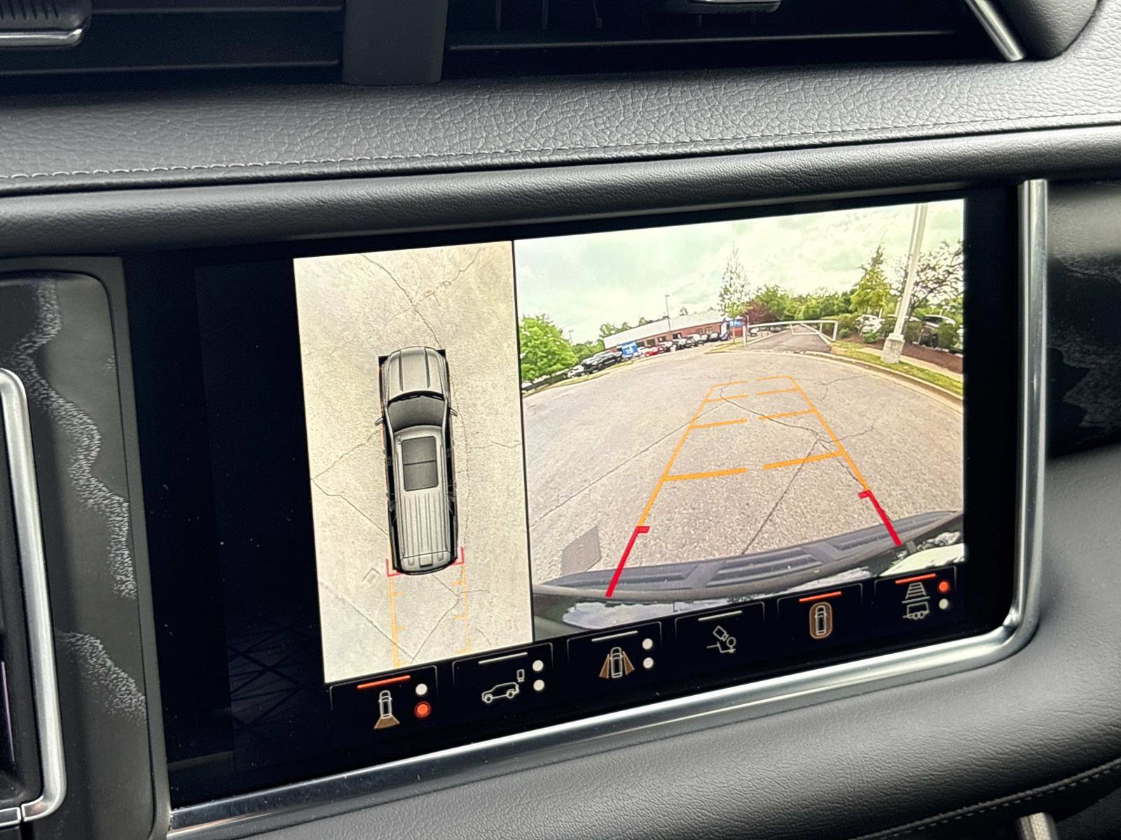 Certified 2024 GMC Yukon Denali w/ Advanced Technology Package AWD/4WD image 23