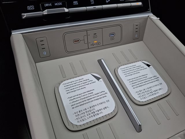 New 2026 Hyundai Santa Fe Calligraphy AWD/4WD image 18