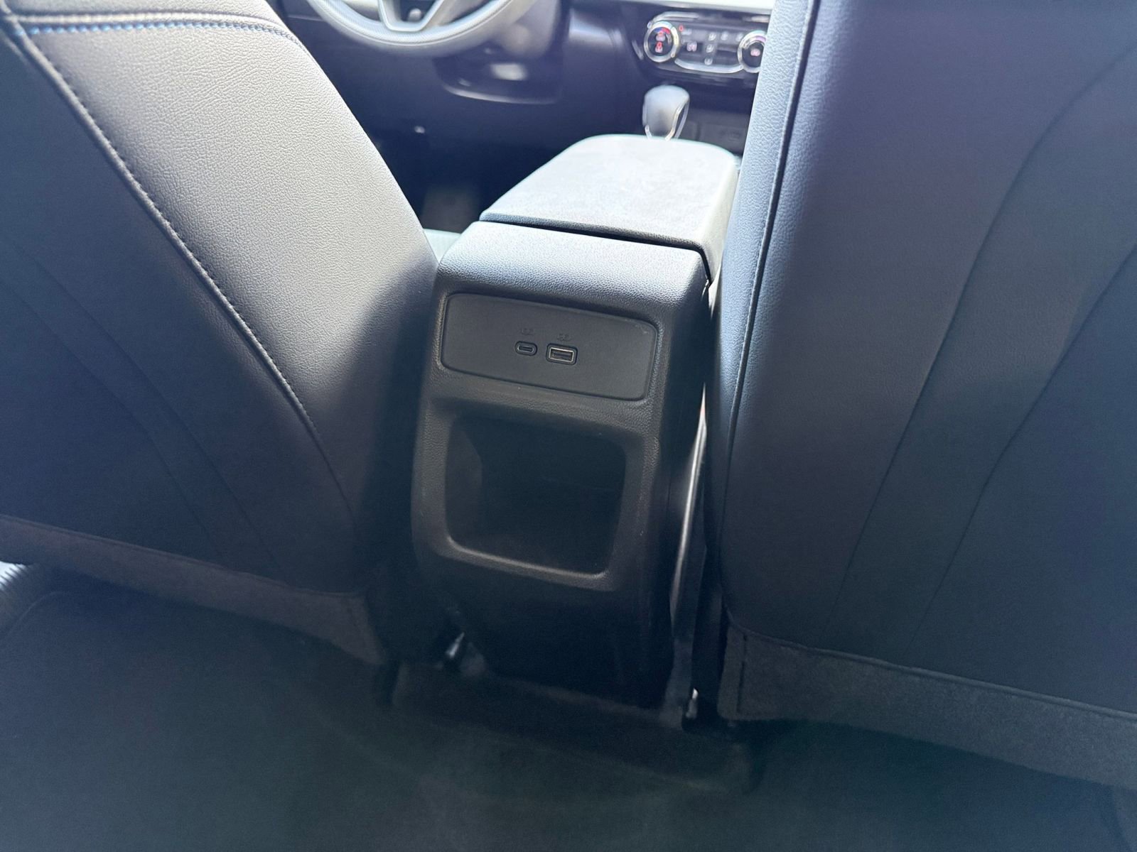 Used 2025 Chevrolet Trax LT FWD image 23