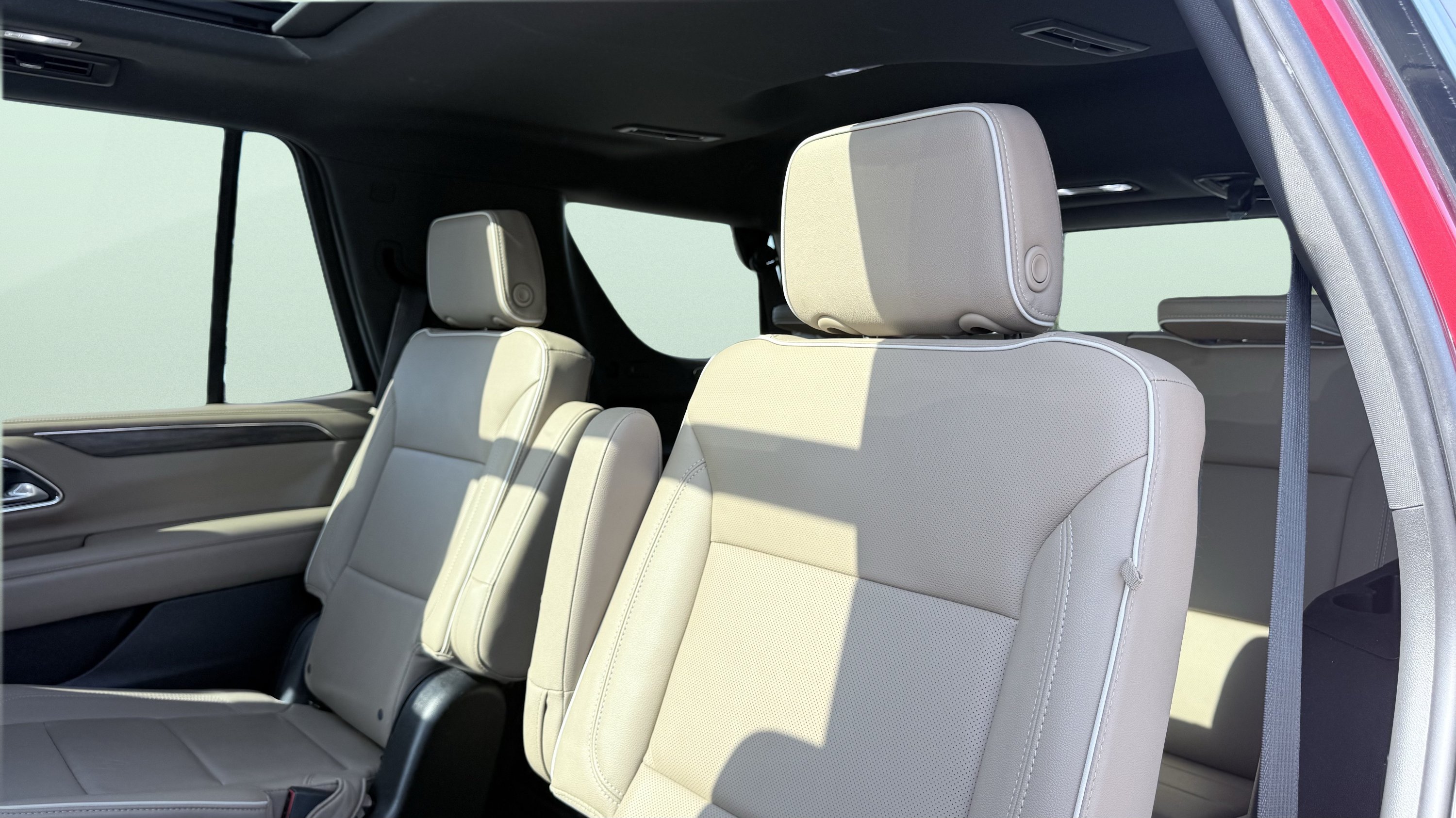 Used 2023 Chevrolet Tahoe Premier w/ Premium Package RWD image 35