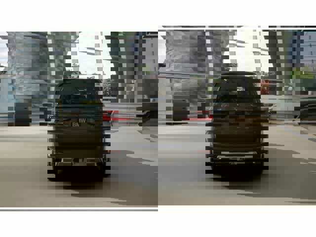 Used 2026 BMW X7 xDrive40i image 5