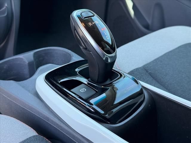 Certified 2021 Chevrolet Bolt LT FWD image 20