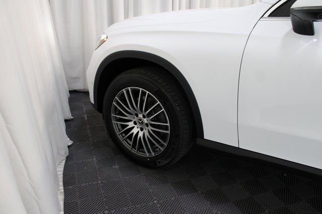 New 2026 Mercedes-Benz GLC 300 4MATIC image 9