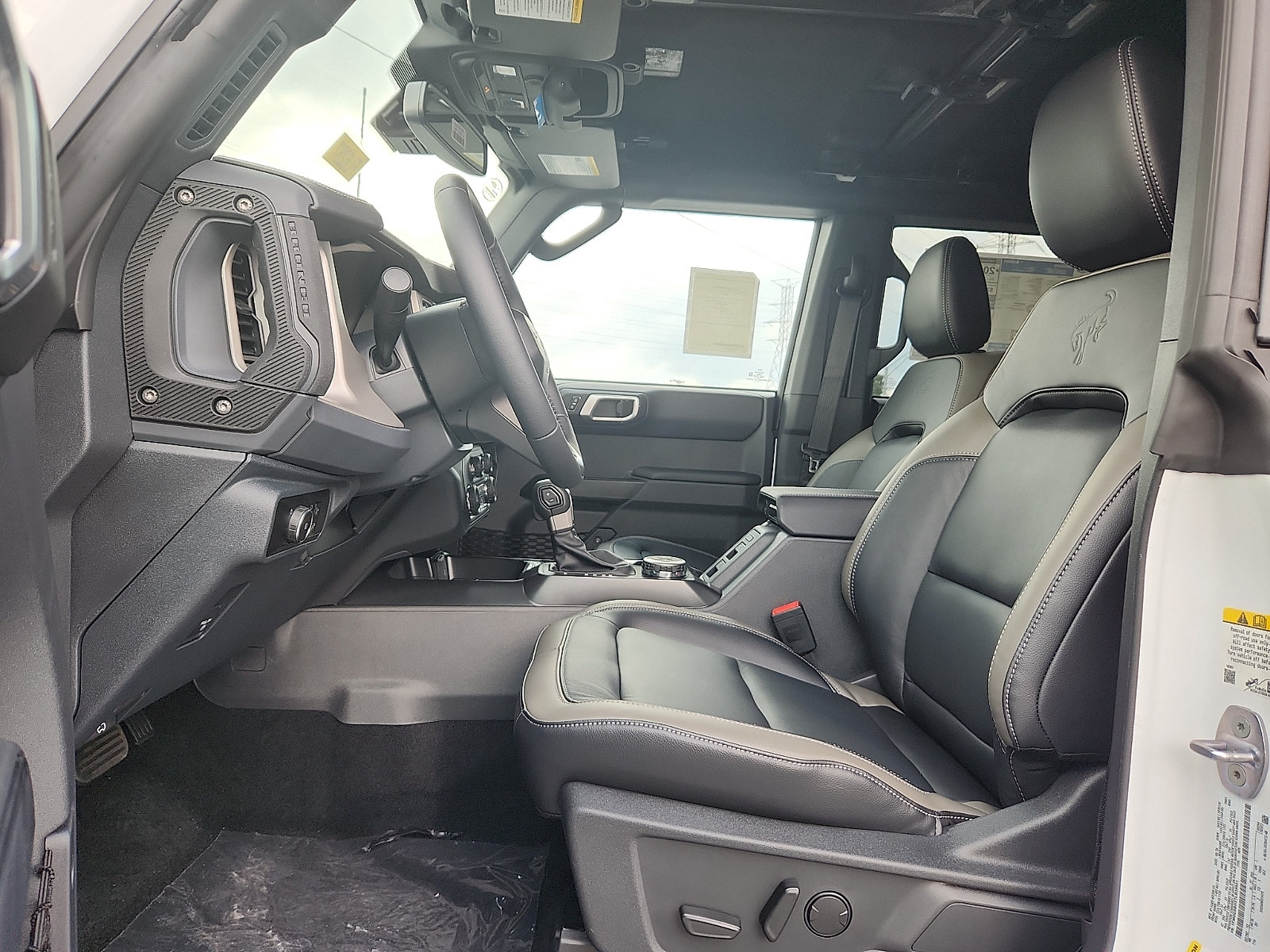 New 2026 Ford Bronco Outer Banks AWD/4WD image 9