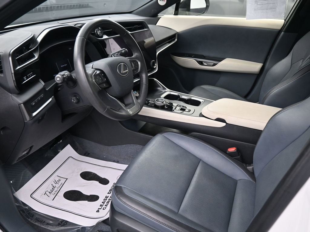 Used 2023 Lexus RZ 450e Premium w/ Technology Package AWD/4WD image 21