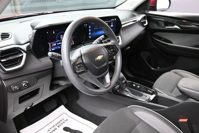 Used 2024 Chevrolet TrailBlazer LT FWD image 14