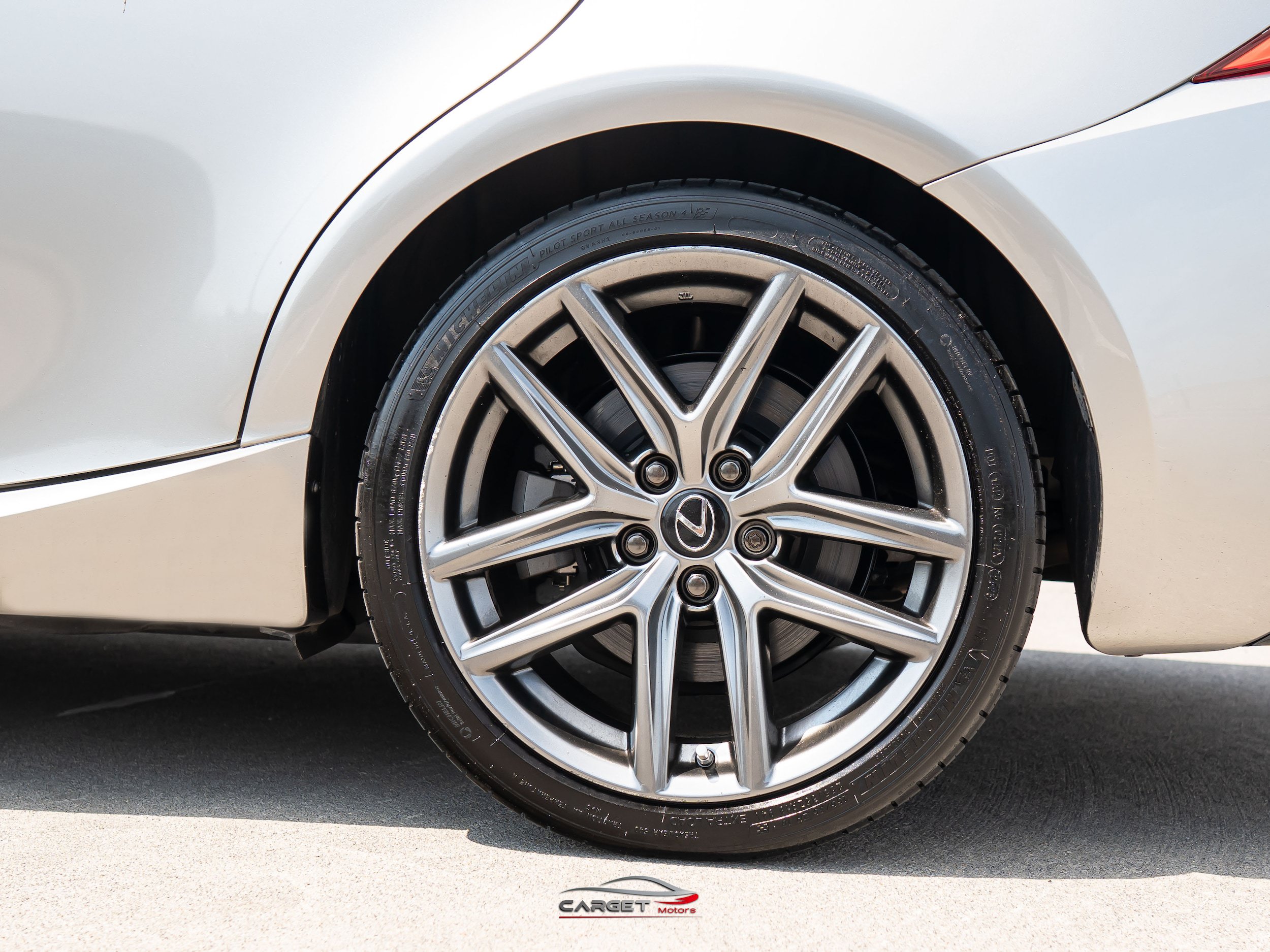 Used 2019 Lexus IS 300 F Sport w/ F Sport Package RWD image 12