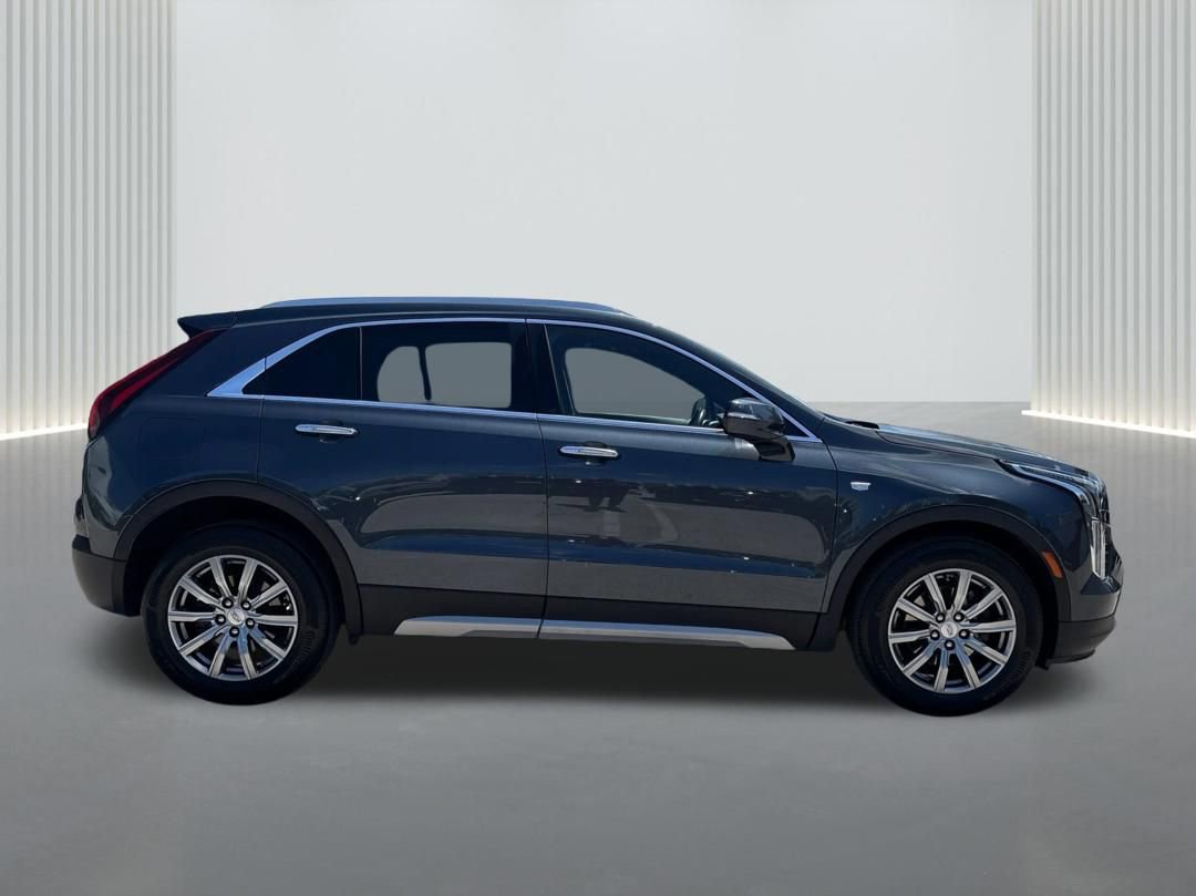 Used 2021 Cadillac XT4 Premium Luxury w/ Driver Awareness Package image 5