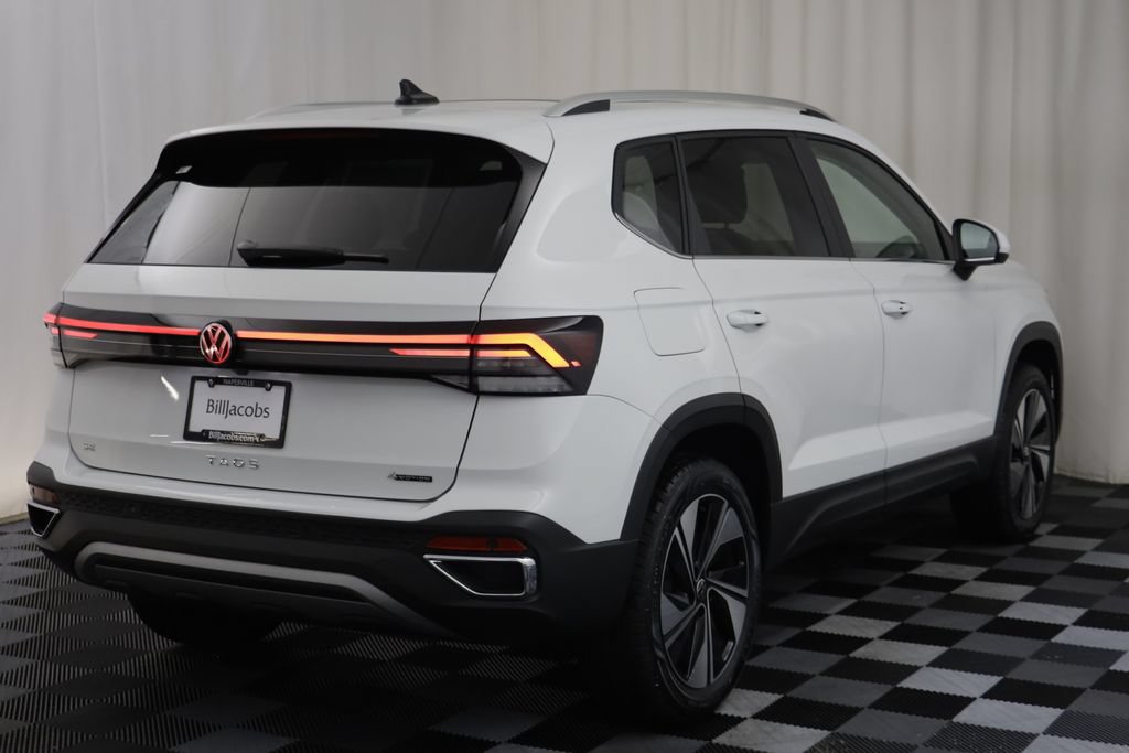 New 2026 Volkswagen Taos SE AWD/4WD image 17