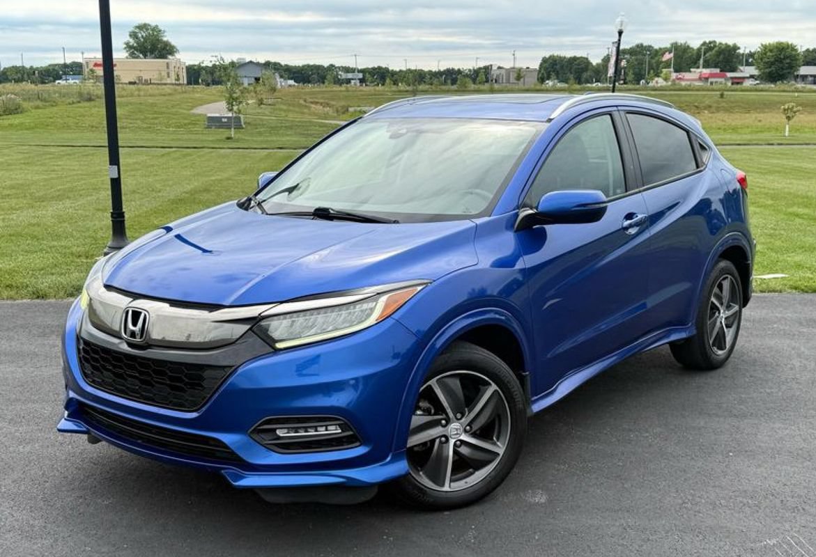 Used 2019 Honda HR-V Touring image 1