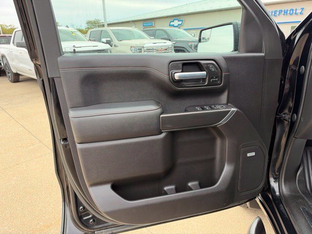 Used 2021 GMC Sierra 1500 AT4 w/ AT4 Preferred Package AWD/4WD image 14