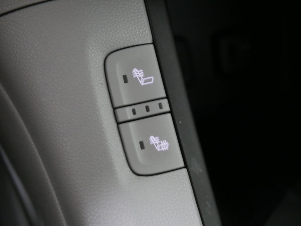 Used 2017 GMC Acadia SLT AWD/4WD image 26