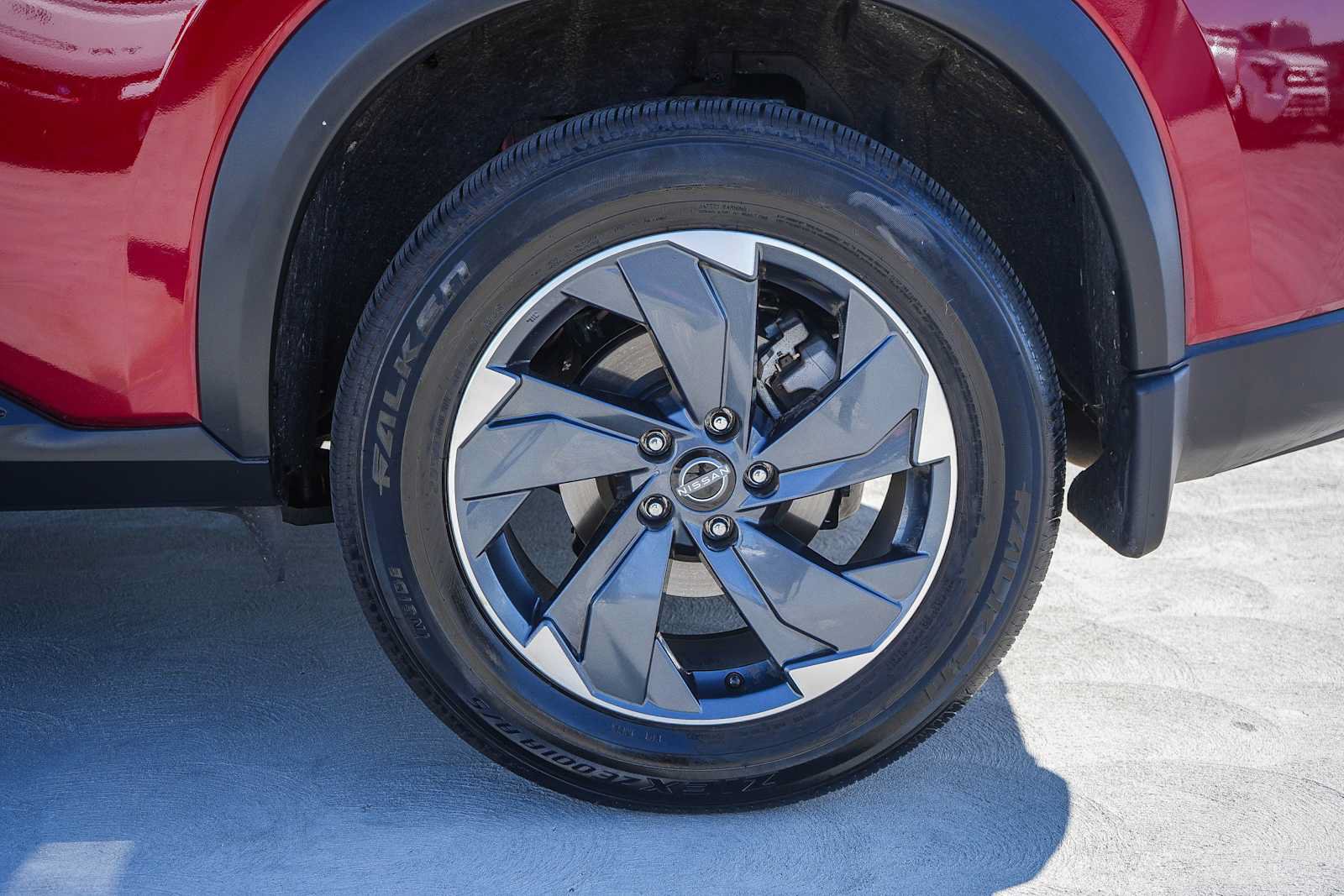 Used 2024 Nissan Rogue SV w/ SV Premium Package FWD image 10