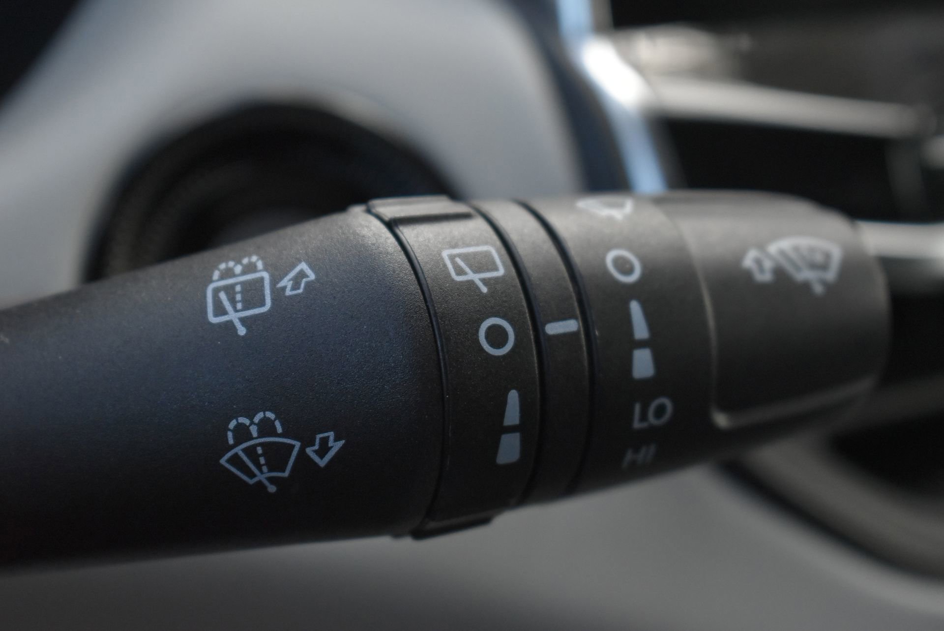 Used 2022 Jeep Compass Limited w/ Elite Group image 24