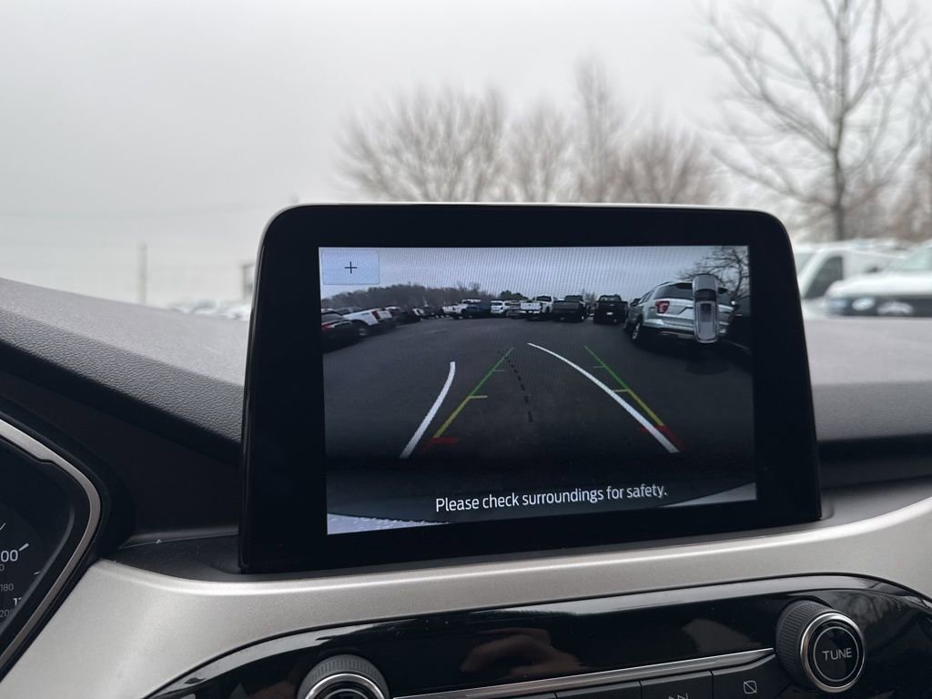 Used 2022 Ford Escape SEL image 18