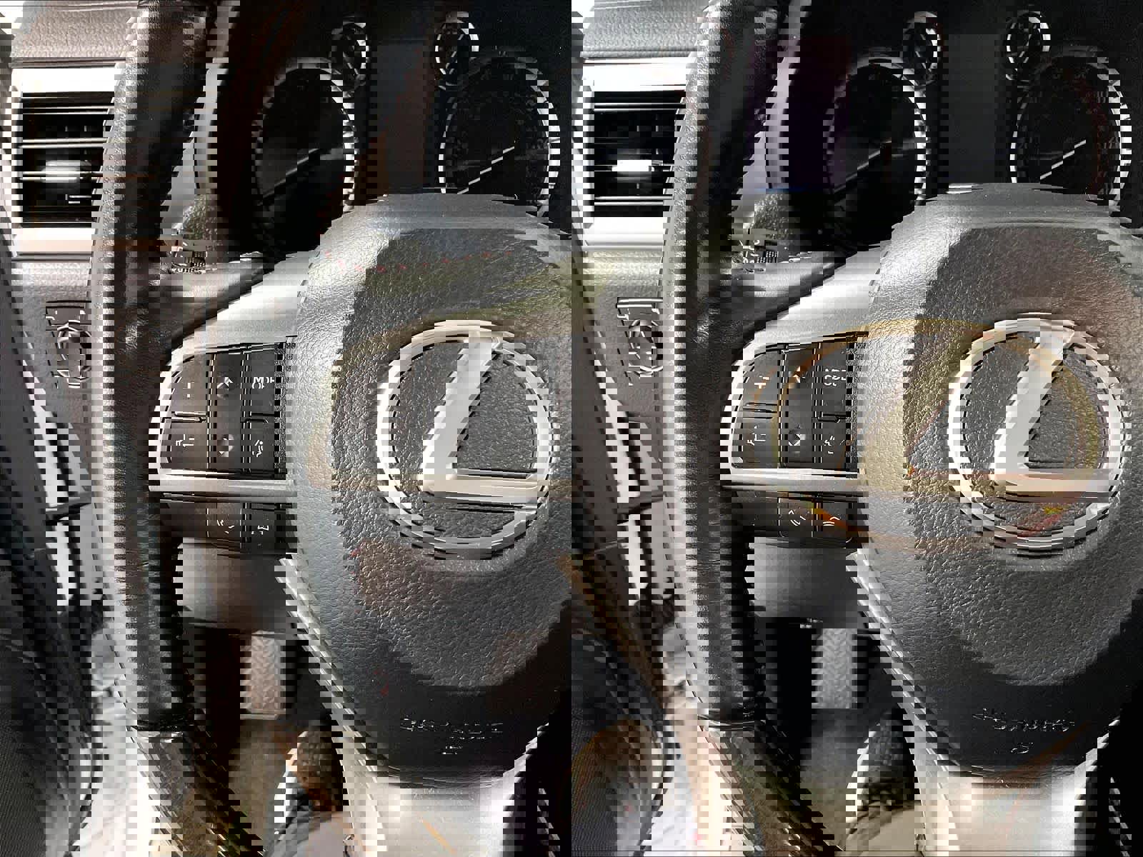 Used 2023 Lexus GX 460 Luxury w/ Sport Design Package image 23