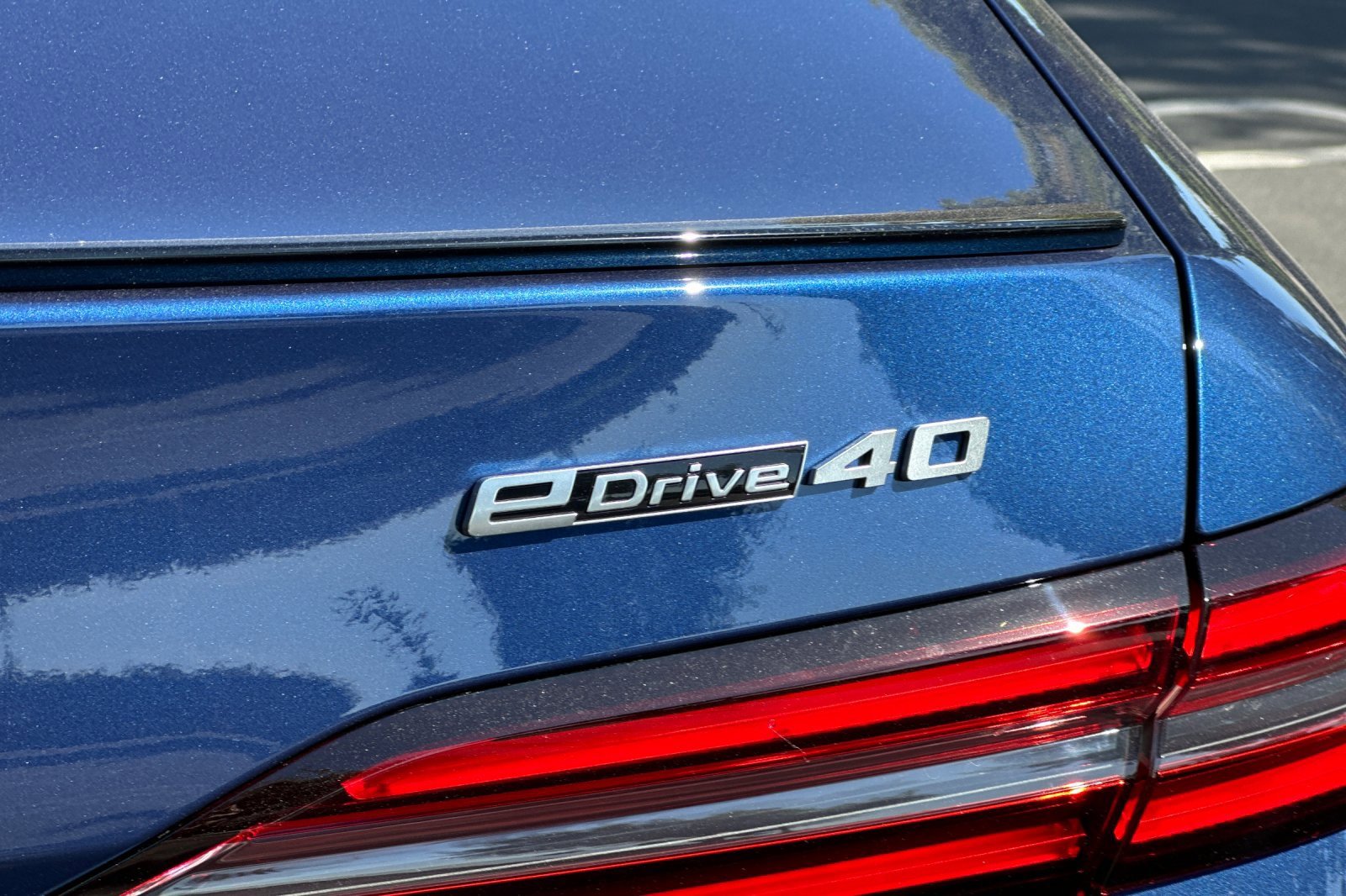 New 2026 BMW i5 eDrive40 w/ M Sport Package image 6