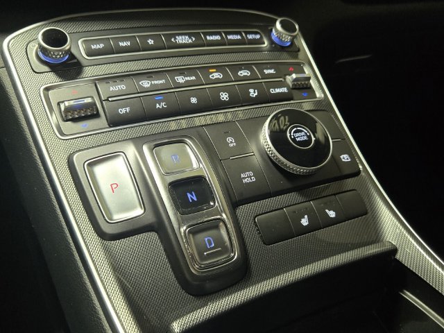 Used 2023 Hyundai Santa Fe SEL FWD image 20