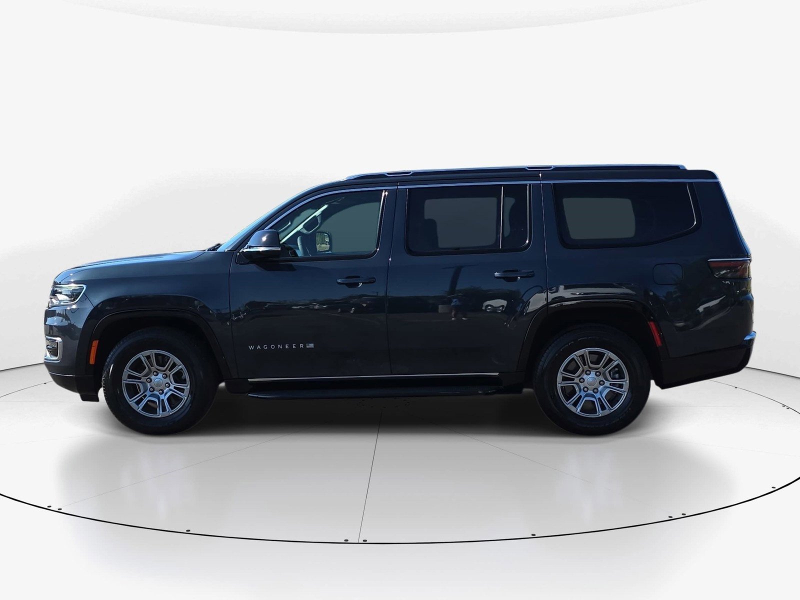 Used 2024 Jeep Wagoneer 4WD image 7