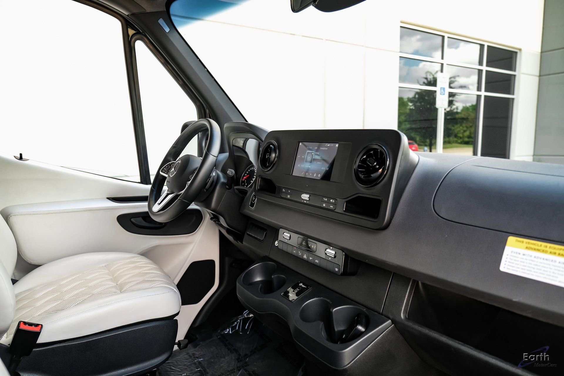 Used 2022 Mercedes-Benz Sprinter 2500 image 38