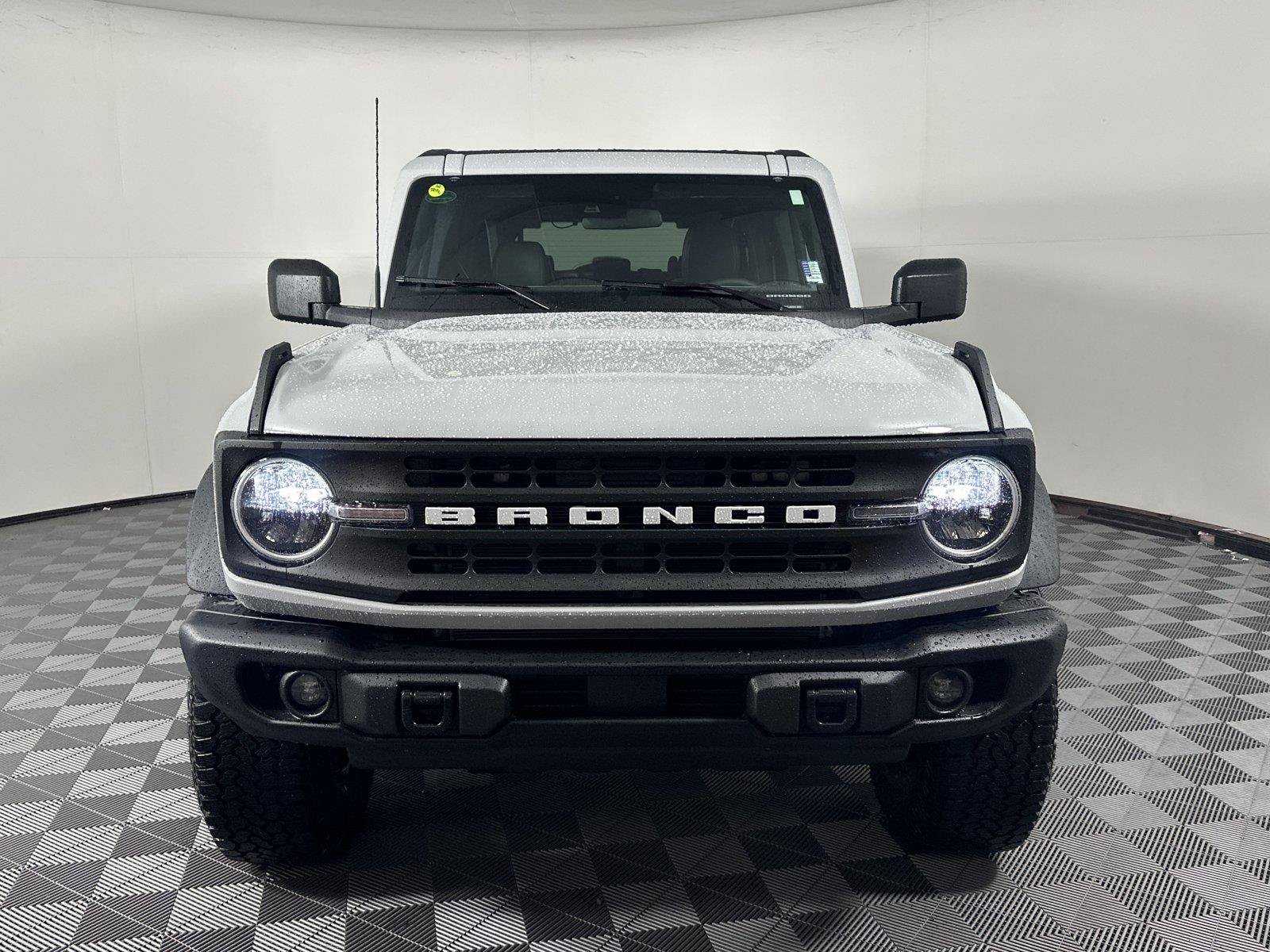 New 2026 Ford Bronco Big Bend w/ Black Diamond Package AWD/4WD image 2