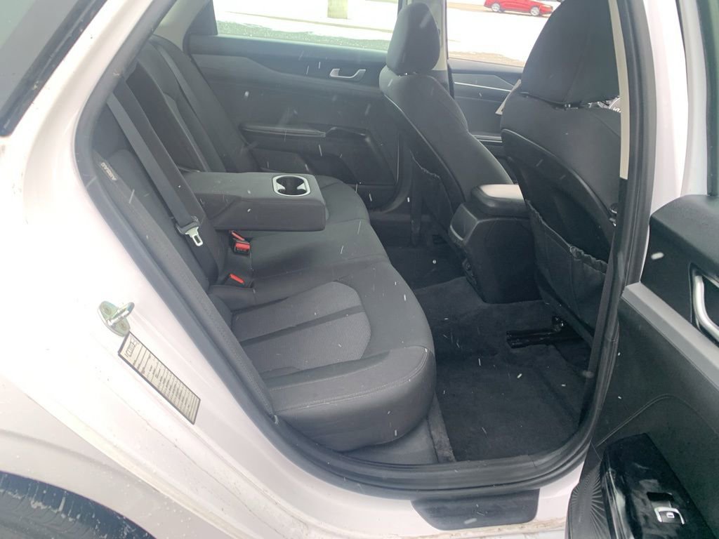 Used 2022 Kia K5 LXS image 26