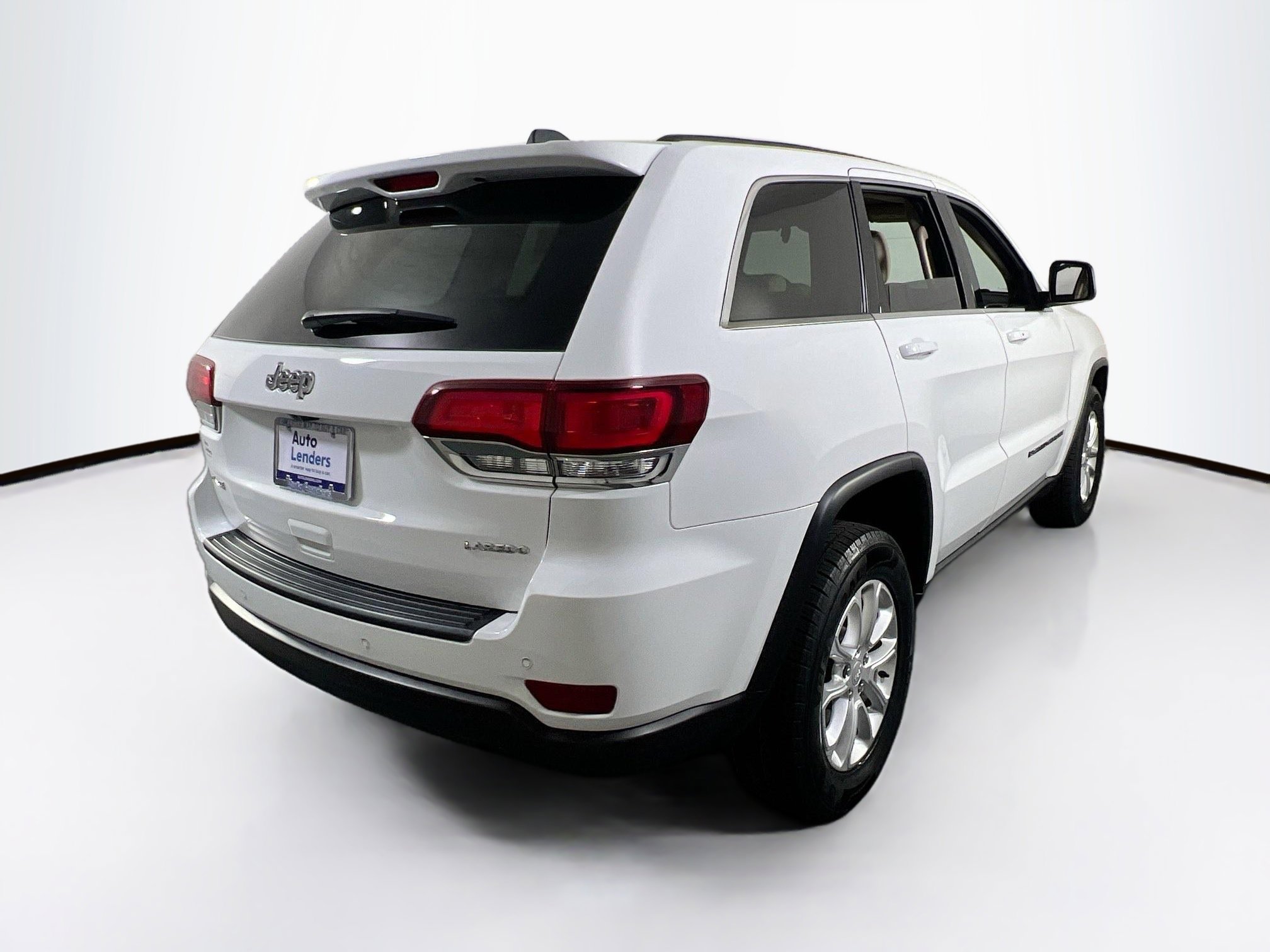 Used 2022 Jeep Grand Cherokee Laredo E image 5