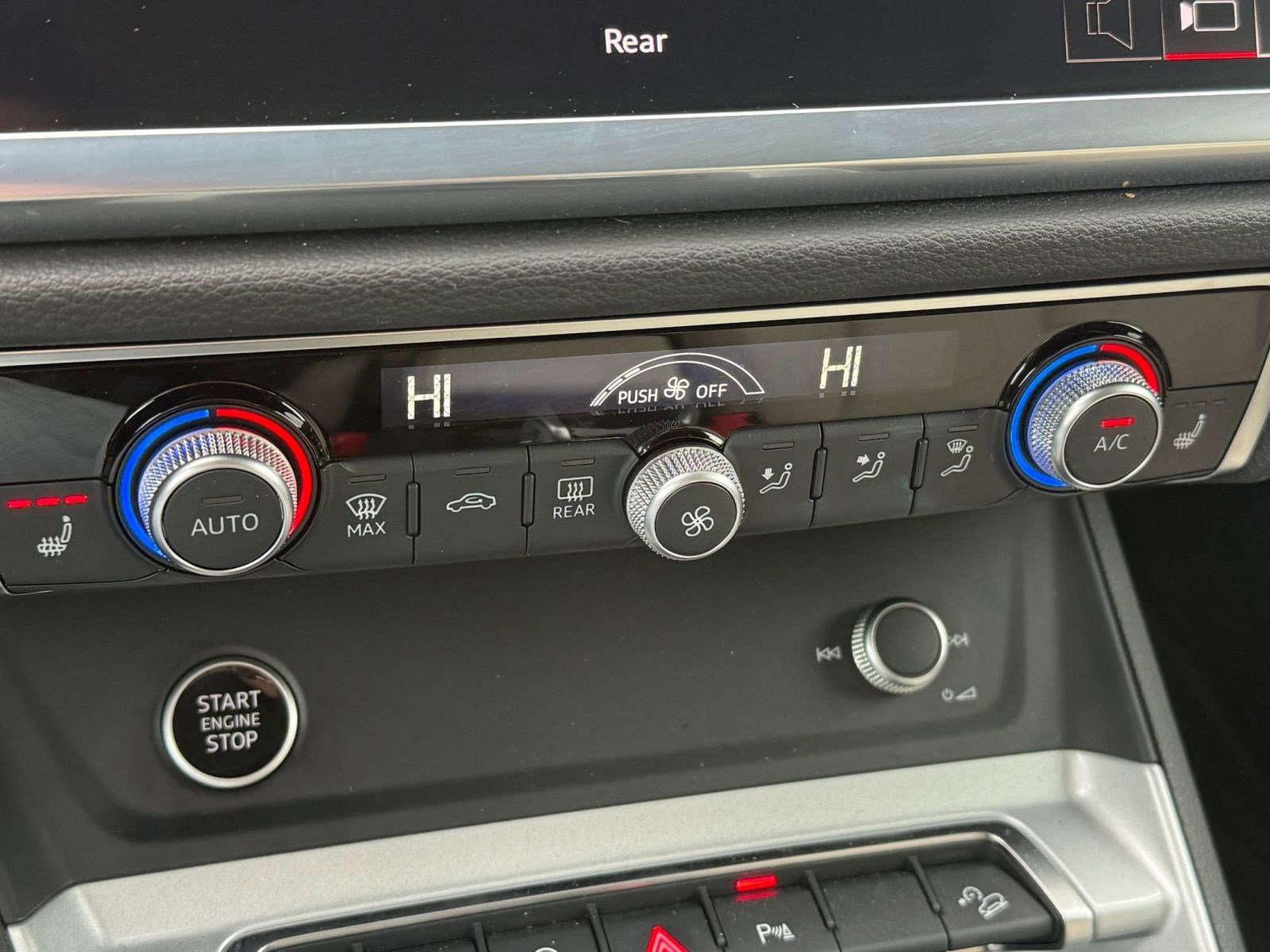 Used 2023 Audi Q3 2.0T Premium w/ Convenience Package image 17