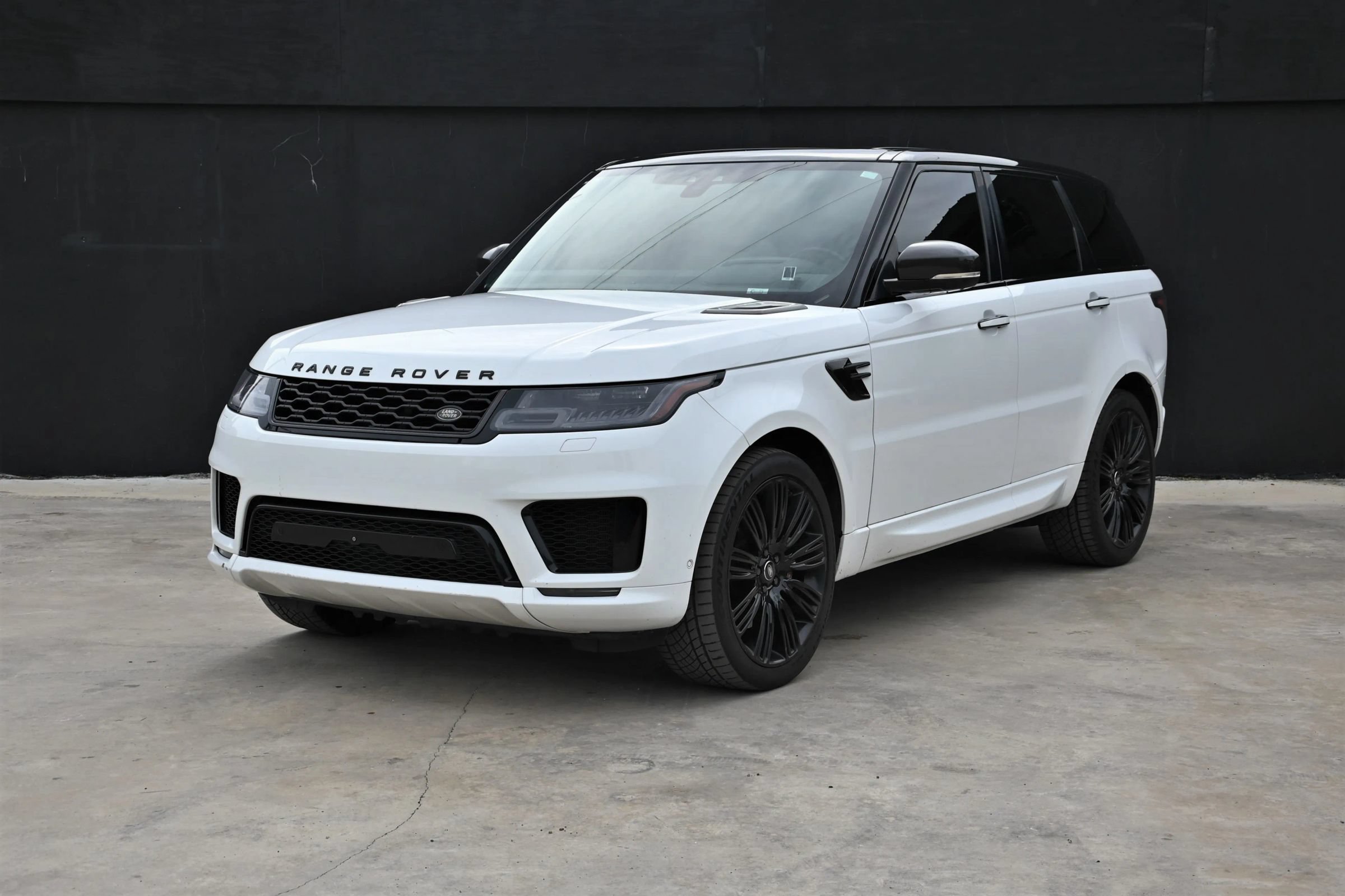 Used 2019 Land Rover Range Rover Sport HSE Dynamic AWD/4WD image 4