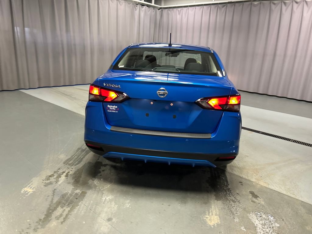 Used 2022 Nissan Versa S w/ Lighting Package image 6