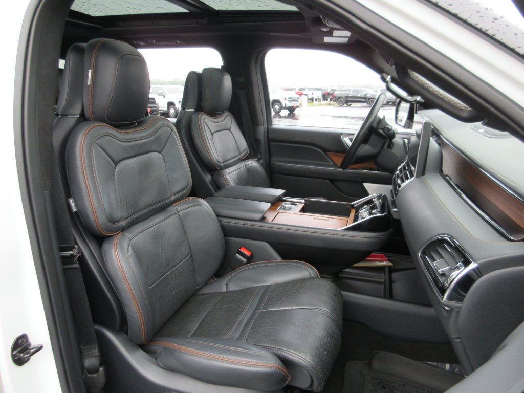 Used 2022 Lincoln Navigator Black Label AWD/4WD image 24